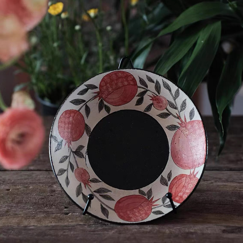 Rimmed Plate - Pomegranate