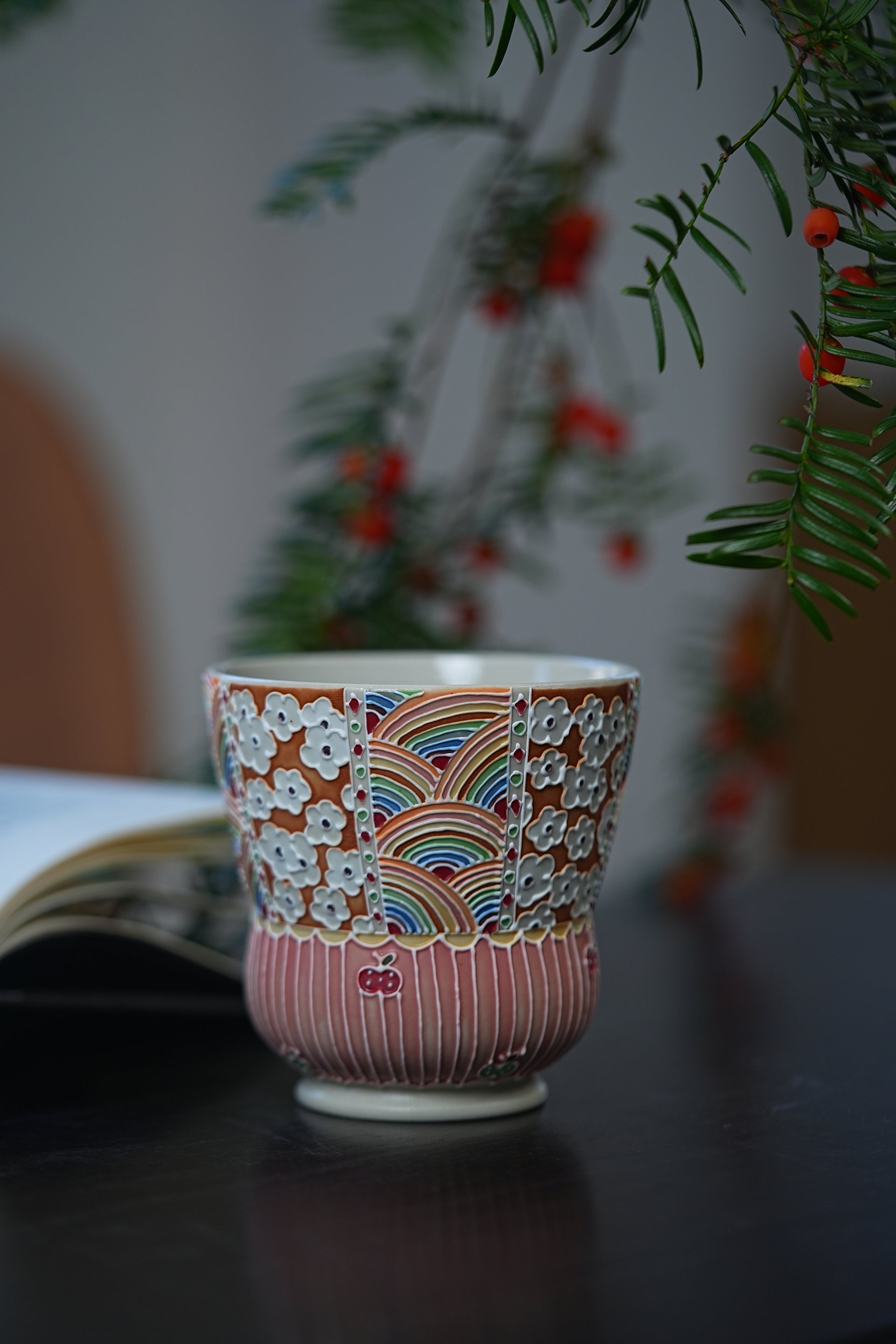Waisted Cup - Rainbow White Flower Pink