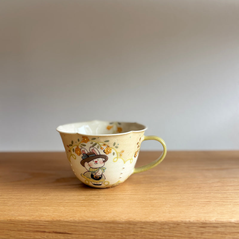 Yellow Bunny Scalloped Handle Cup