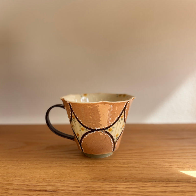 Orange-Pink Bunny Scalloped Handle Cup second image