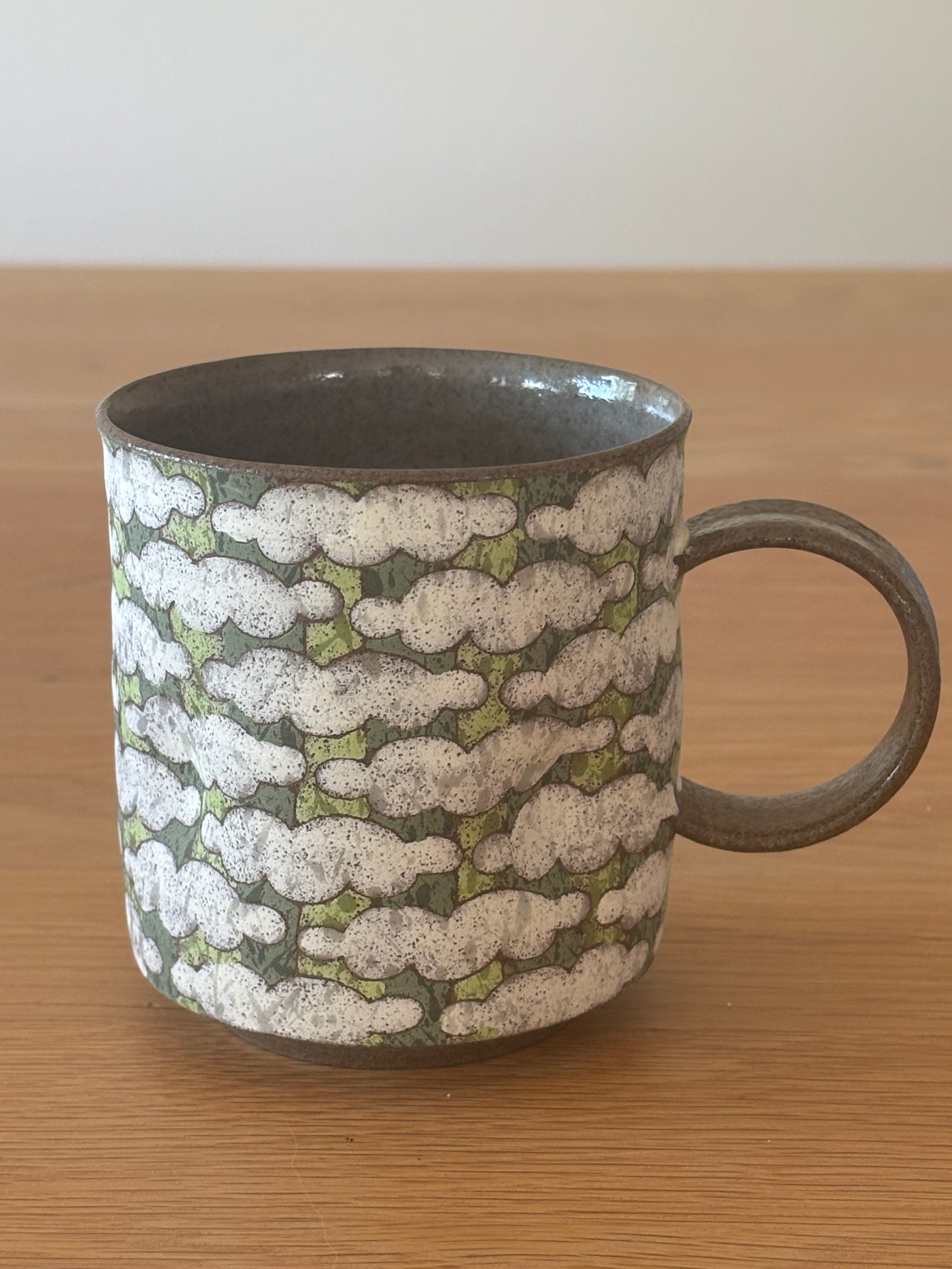 Spring Cloud Pinch Cup with Handle