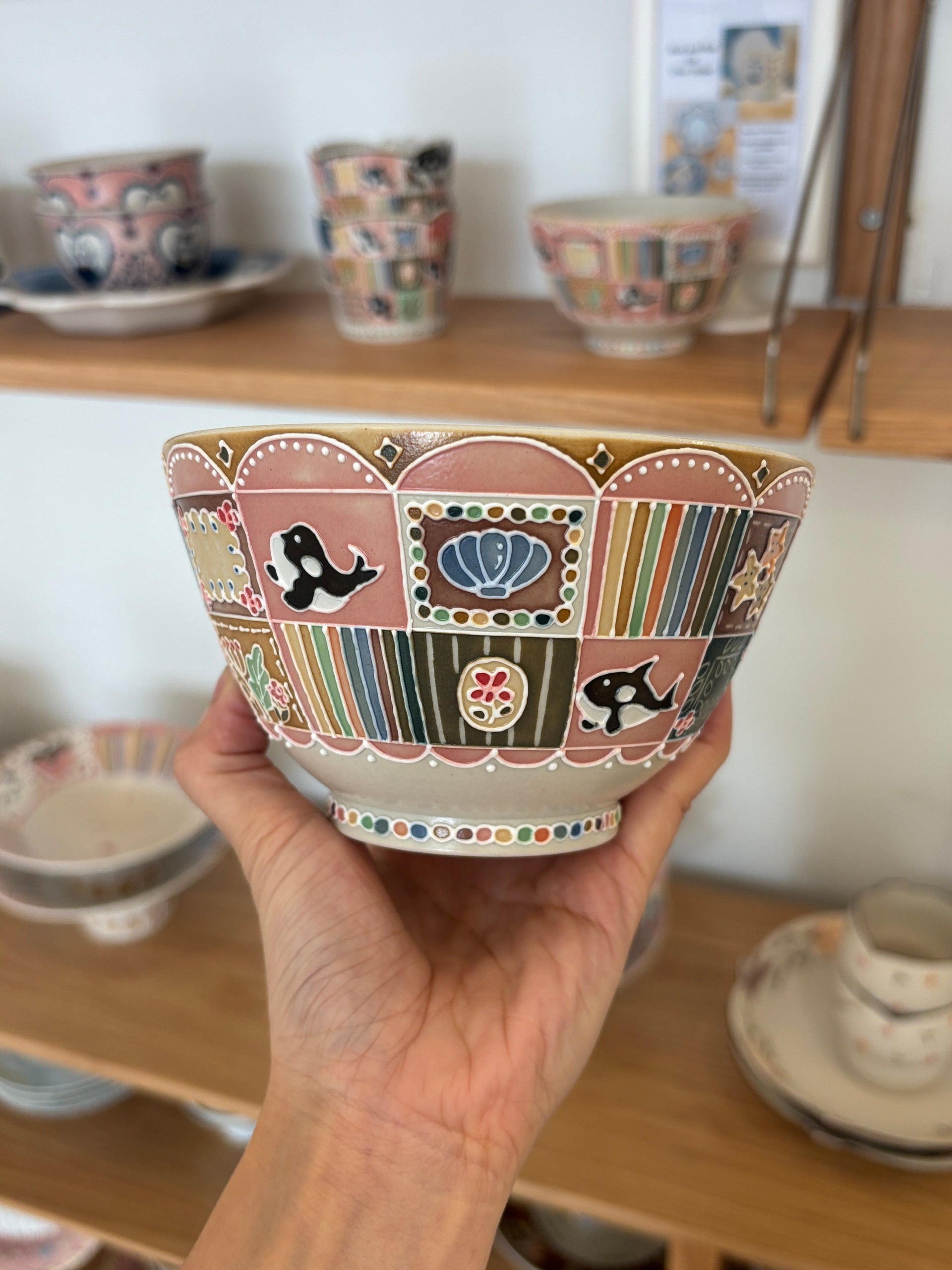 Orca Checkered Floral Rim Chubby Bowl Pink