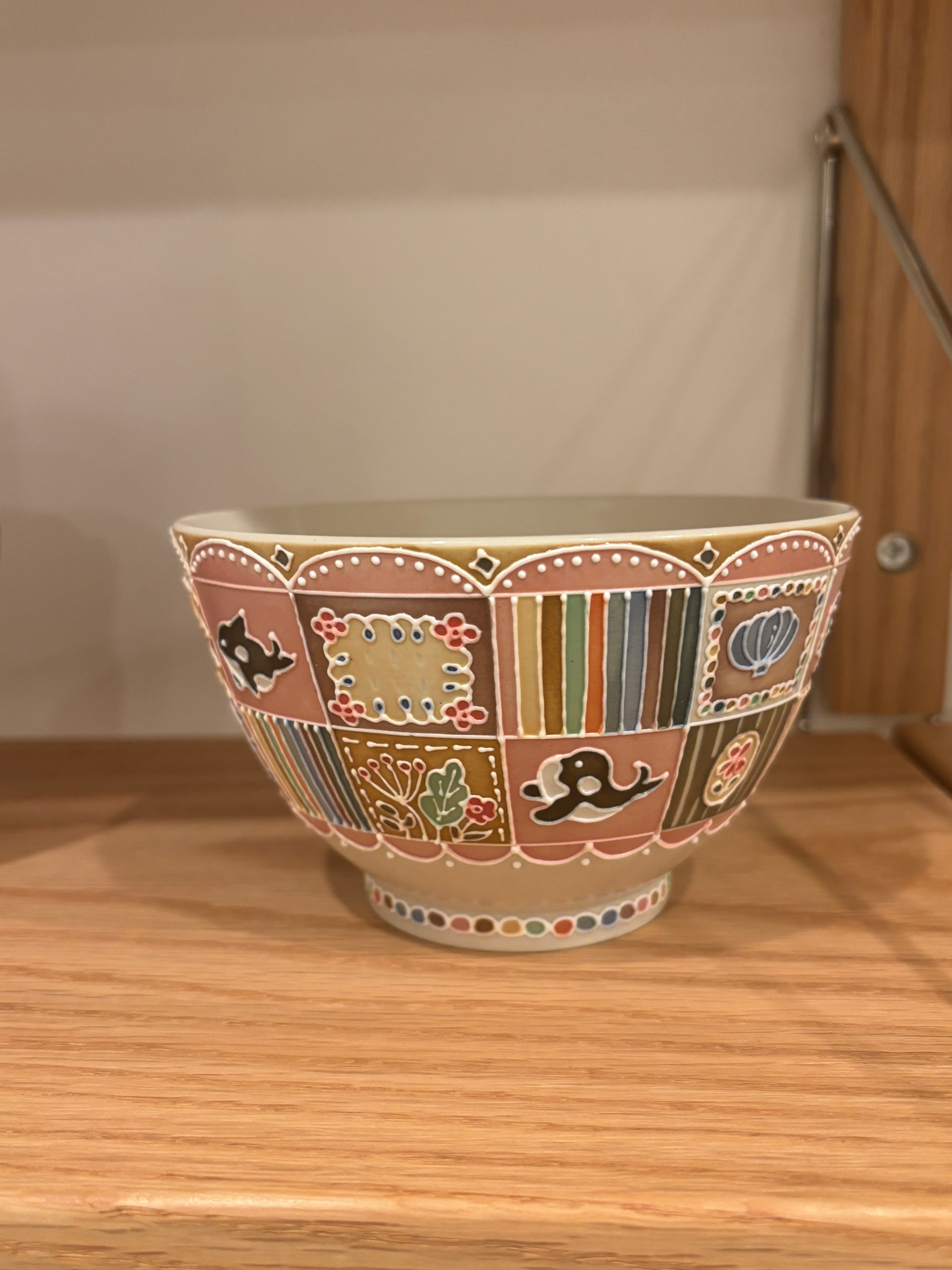 Orca Checkered Floral Rim Chubby Bowl Pink