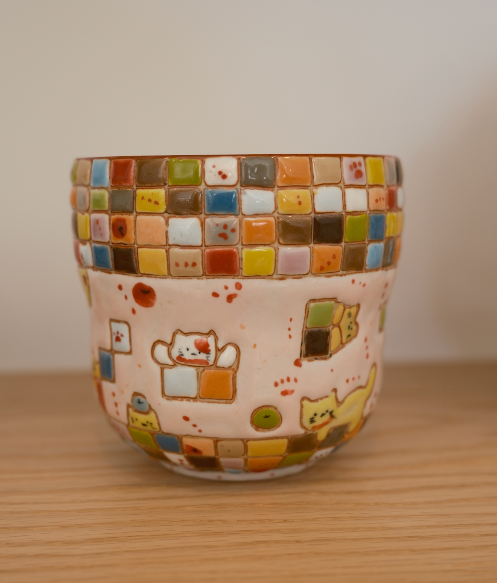 Puzzle Checkered Cat Cup