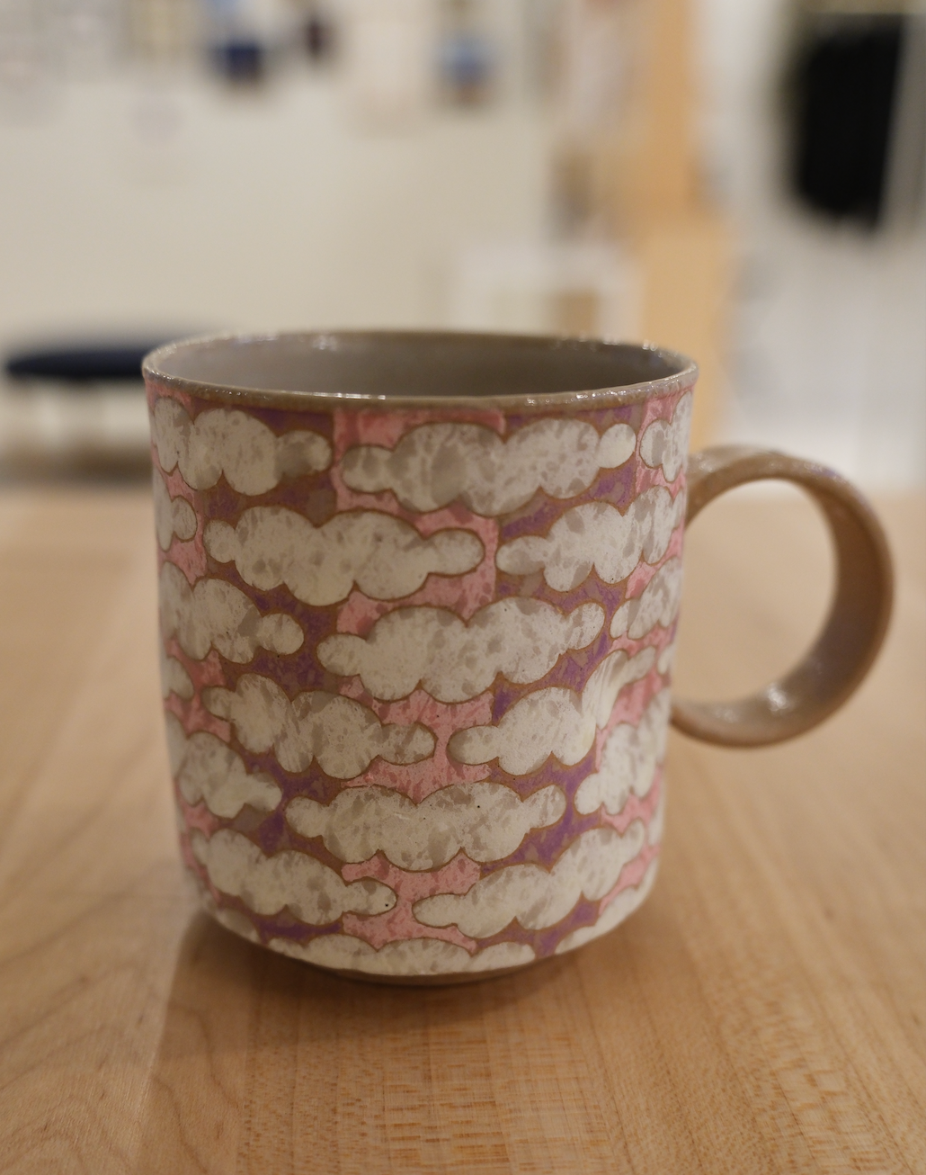 Amethyst Cloud Pinch Cup with Handle