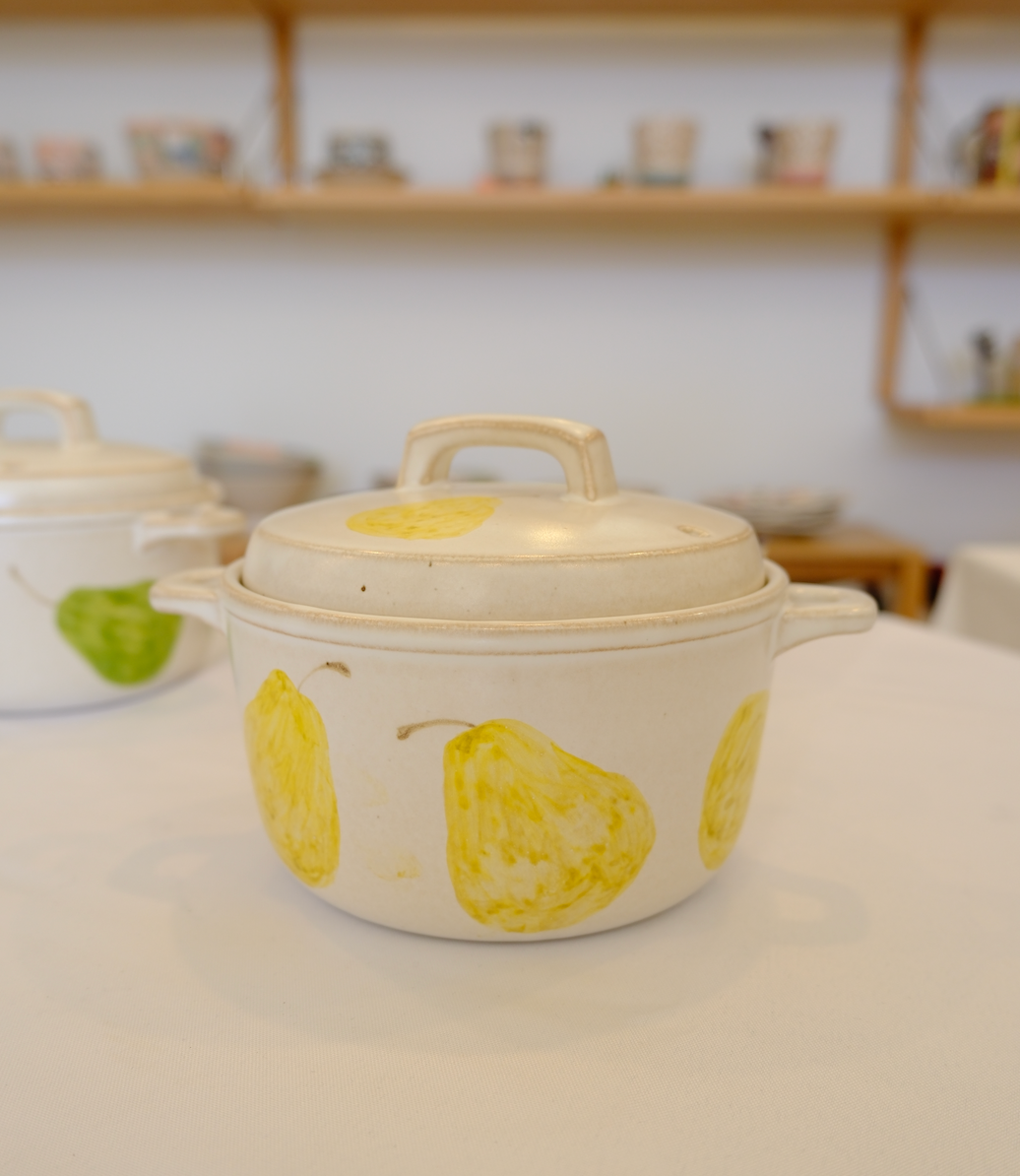 Fruit Direct-Flame Clay Pot - 1.3 Qt (1.2L)