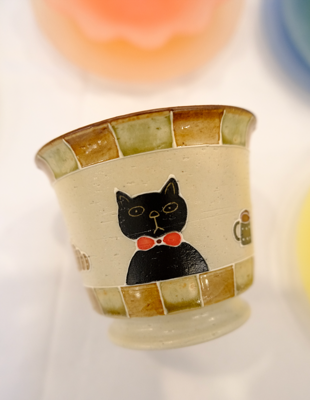 Black Cat Stoneware Series Rongtian Cup - Cat Croissant