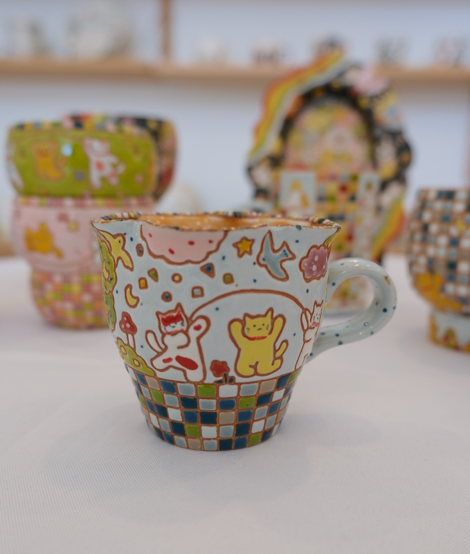 Inner-Painted Sport Plaid Cat Cup second image