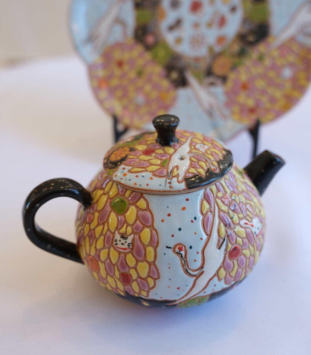 Color-Striped Tree Teapot