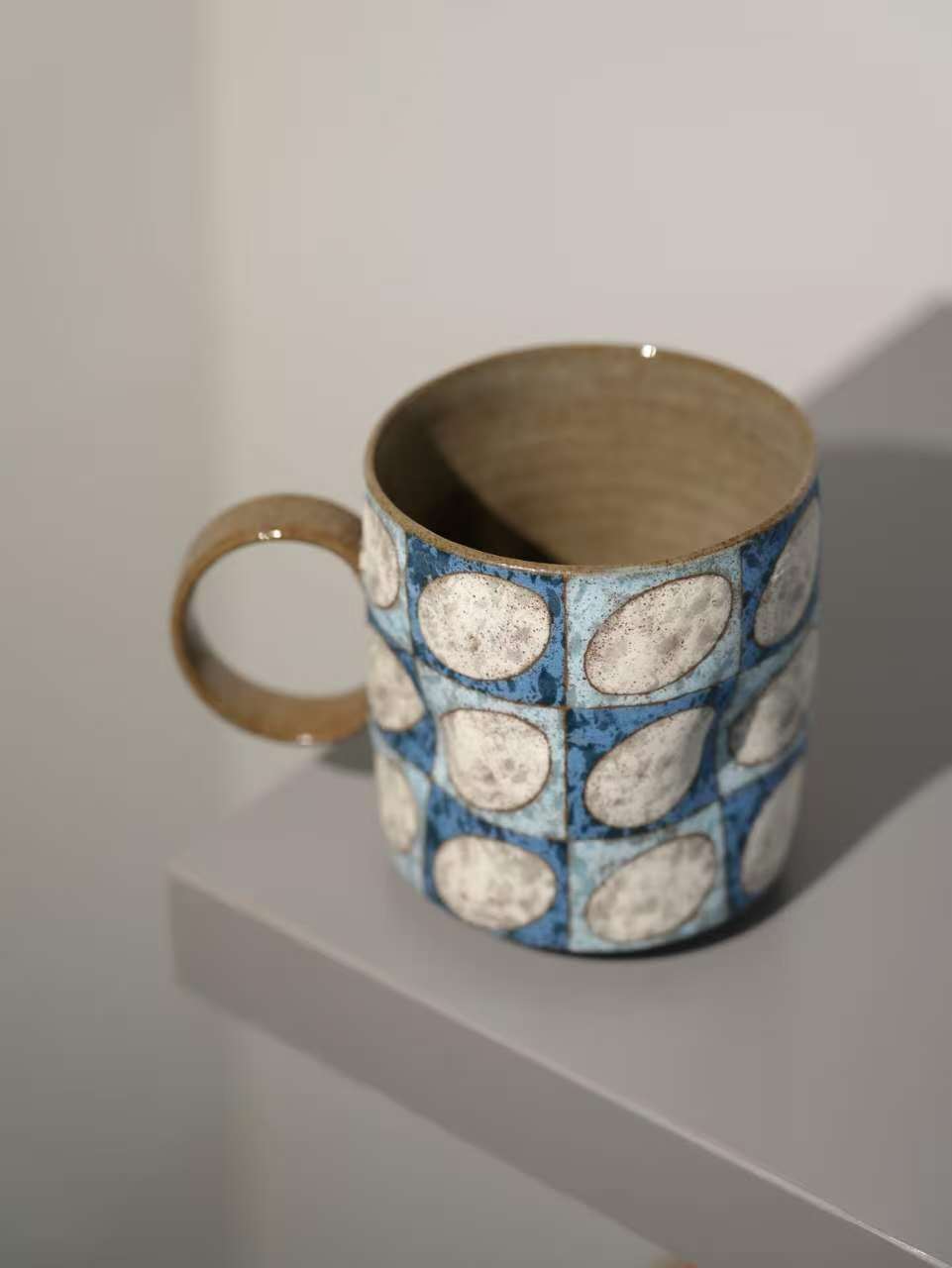 Pebble Gingham Pinch Cup with Handle
