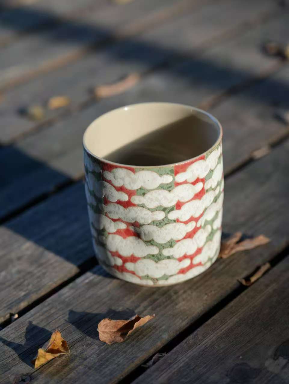 Berry Leaf Plaid Pinch Cup