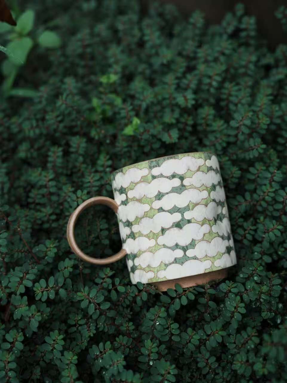 Spring Cloud Pinch Cup with Handle