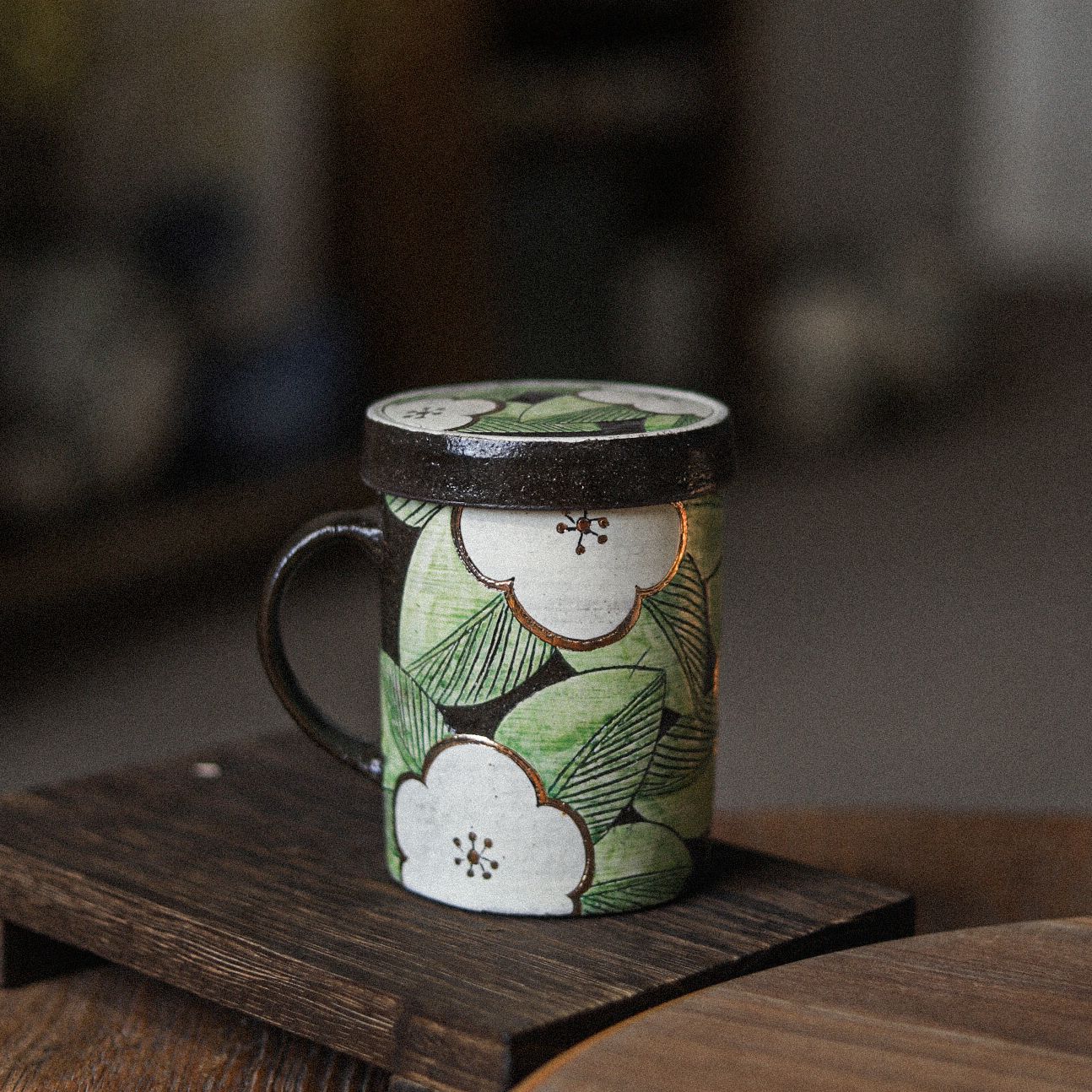 Handle Lid Cup - White Camellia