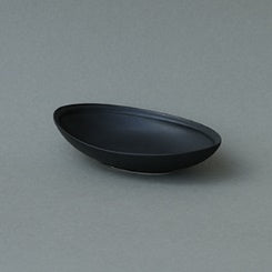 Rimmed Boat Plate