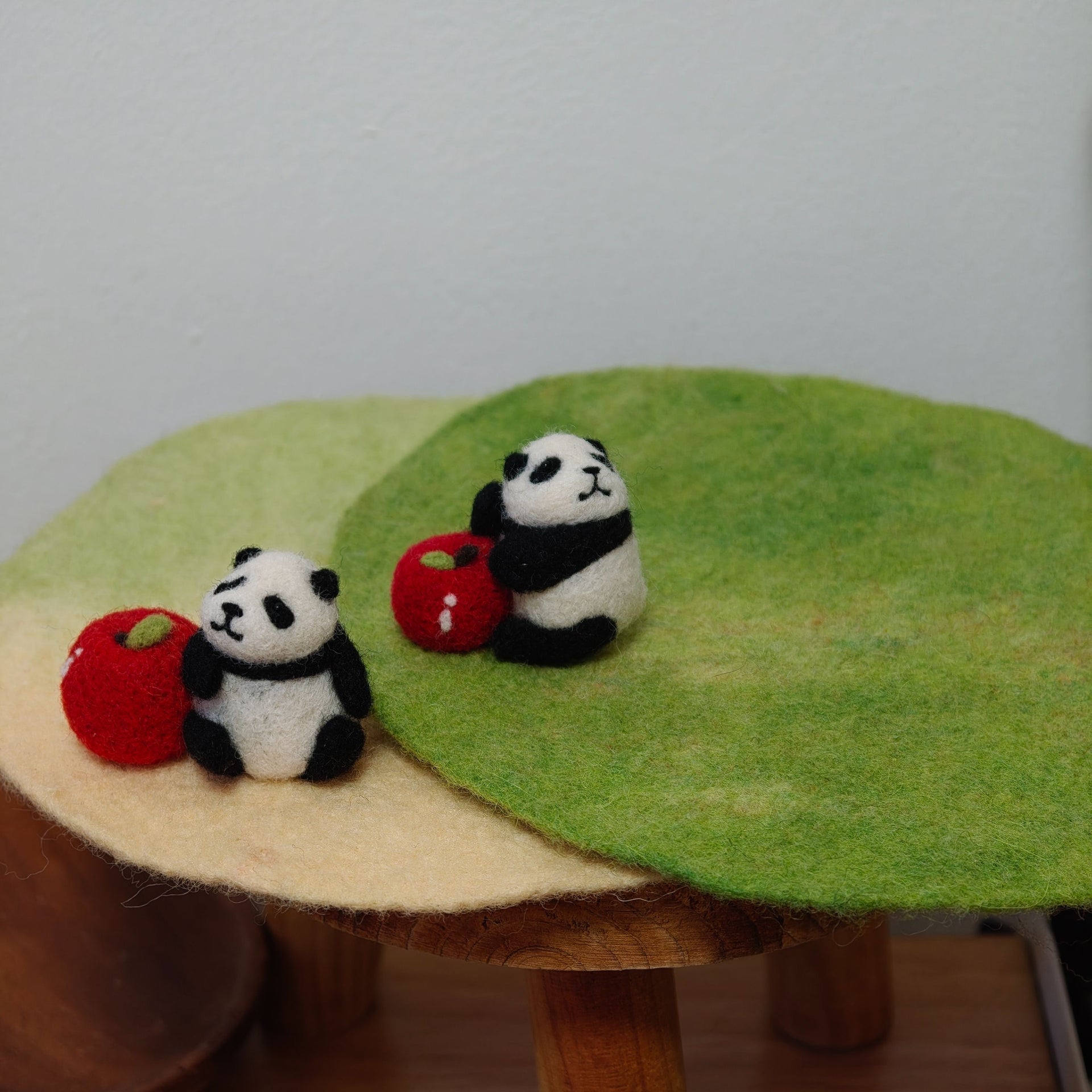 Panda & Apple
